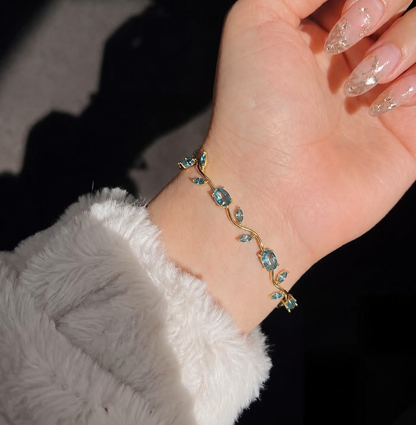 Gold Vine Leaf Bracelet – Stainless Steel Crystal Tulip Bracelet with Toggle Clasp